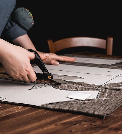 Fiskars Saks - 21 cm - Sort