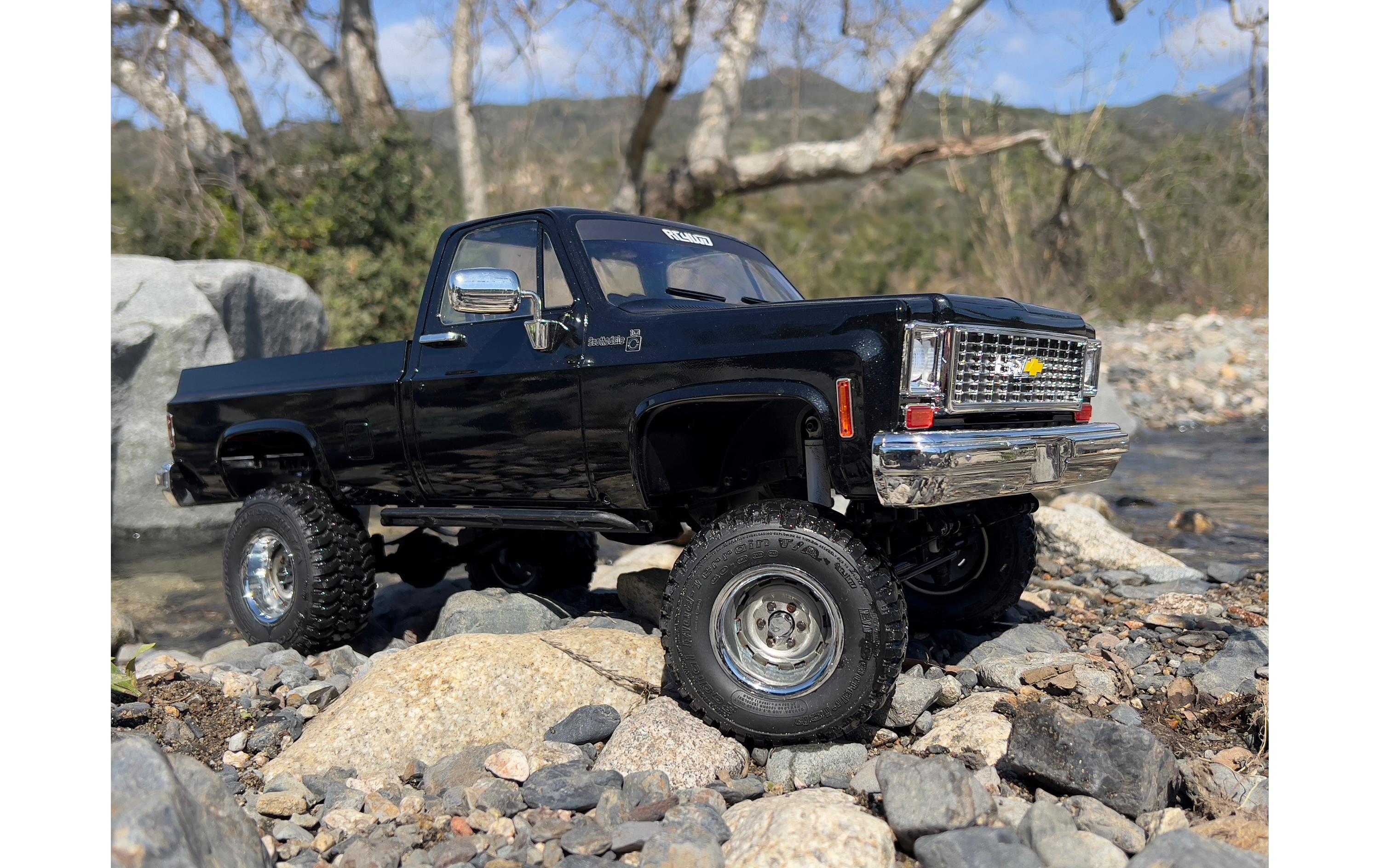 Scale Crawler Trail Finder 2 LWB Chevy K10 Schwarz RTR, 1:10<br>Scale Chevrolet K10 Scottsdale Pick-up Off-Road Modell