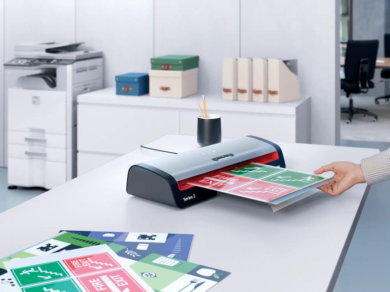 GBC Heisslaminator 250HS A3 125 µm Schnelles A3 Heisslaminiergerät mit automatischer Abschaltung