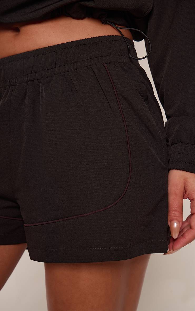 Noir Short En Tissu Shell À Passepoil Contrasté