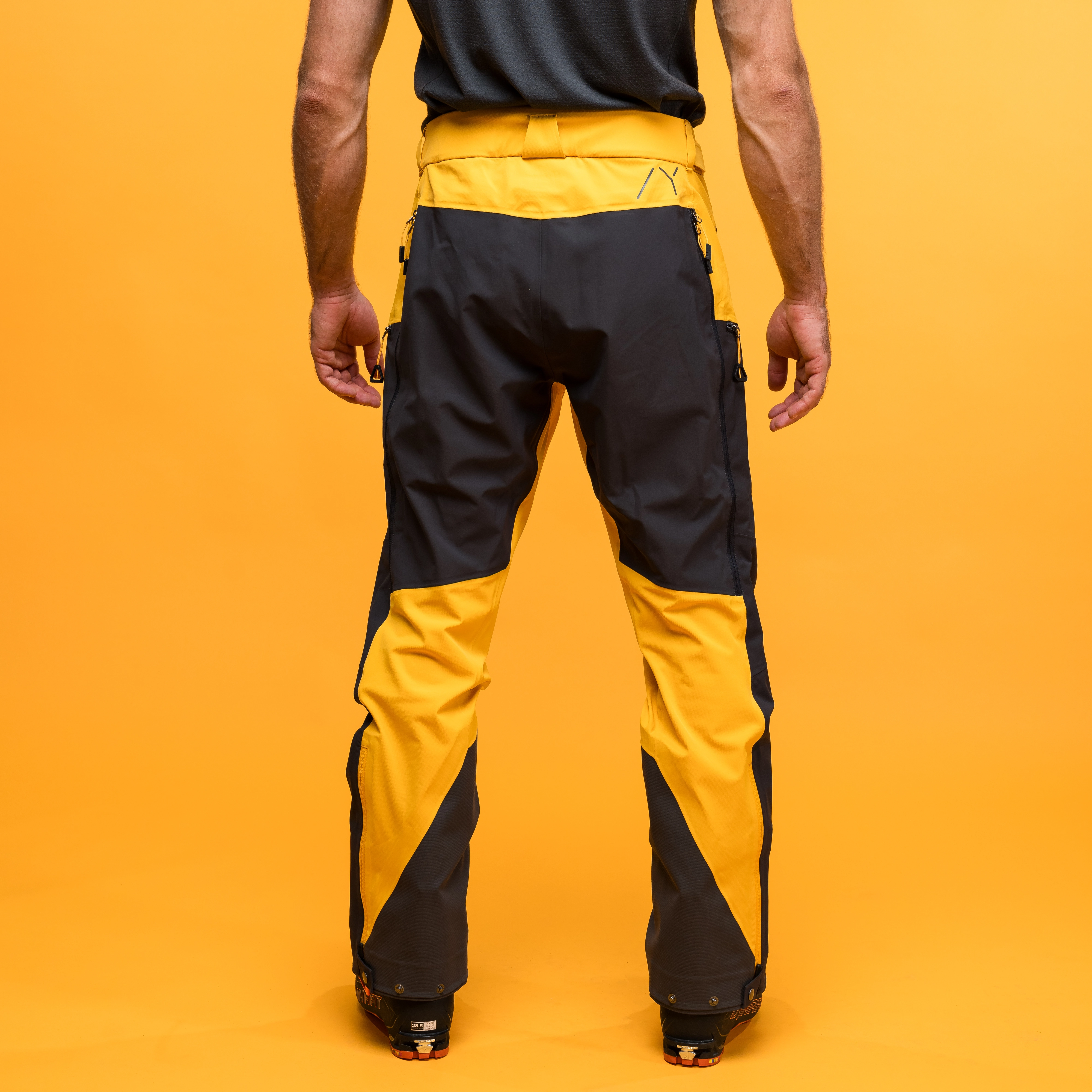 Y MountainLine Hybrid Softshell Pants Men Mango Yellow / Dark Shadow Grey