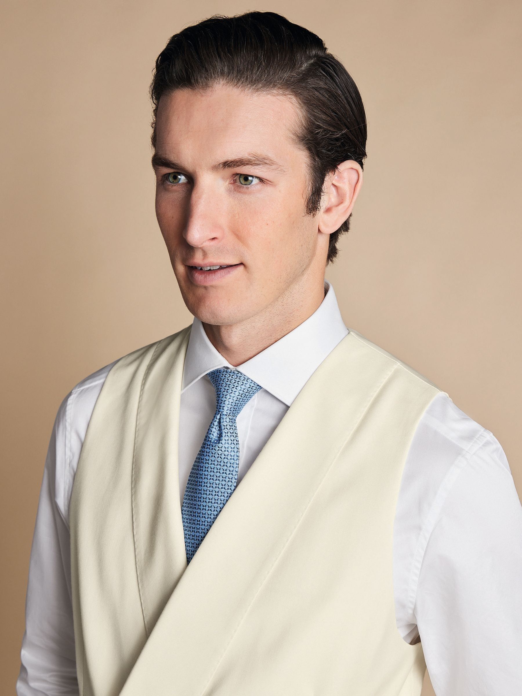 Crème - Charles Tyrwhitt Morning V2 kostuum met verstelbare pasvorm: herenvest