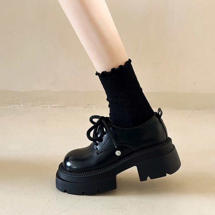 Vindler - Veterschoenen met plateauzool