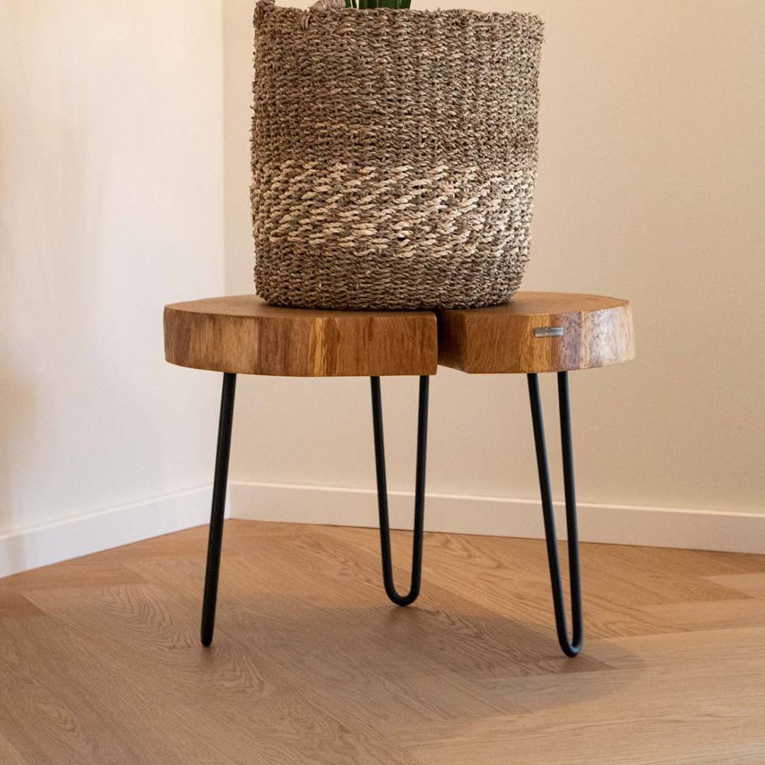 holz4home® Couchtisch aus einer Baumscheibe von holz4home® | 36-49 cm