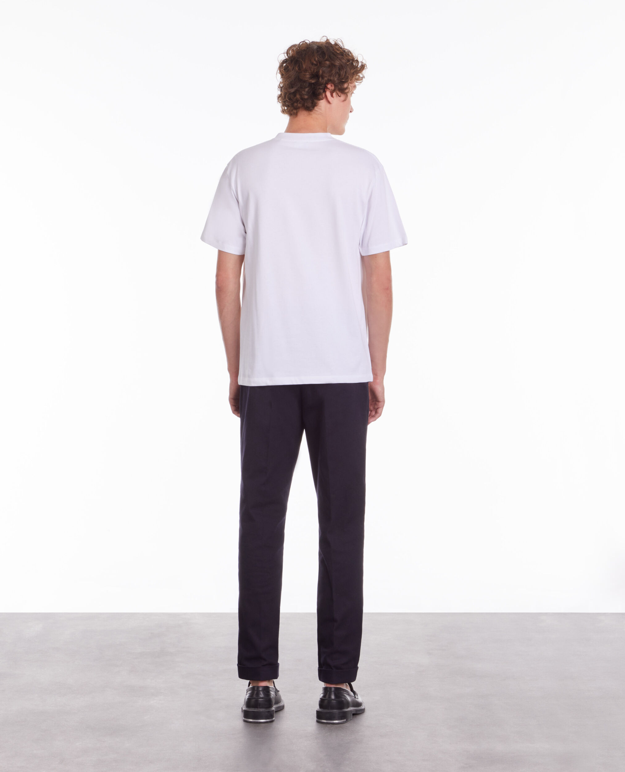 T-shirt blanc avec broderie fleur