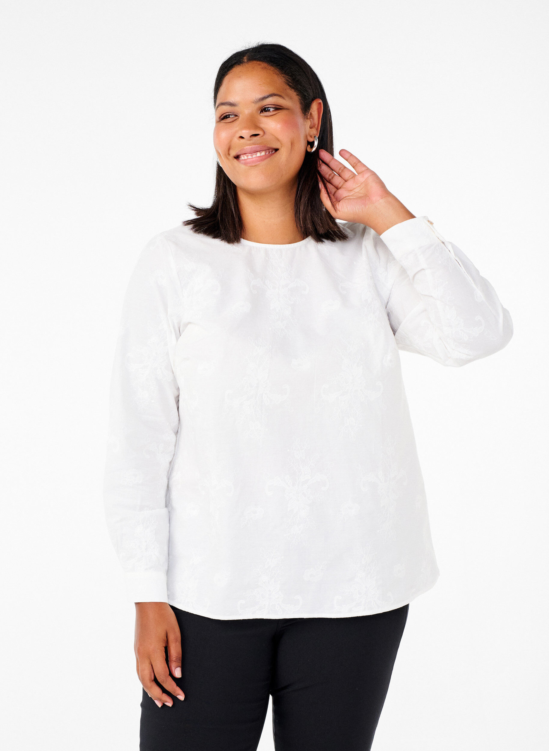 Langærmet bluse med broderi