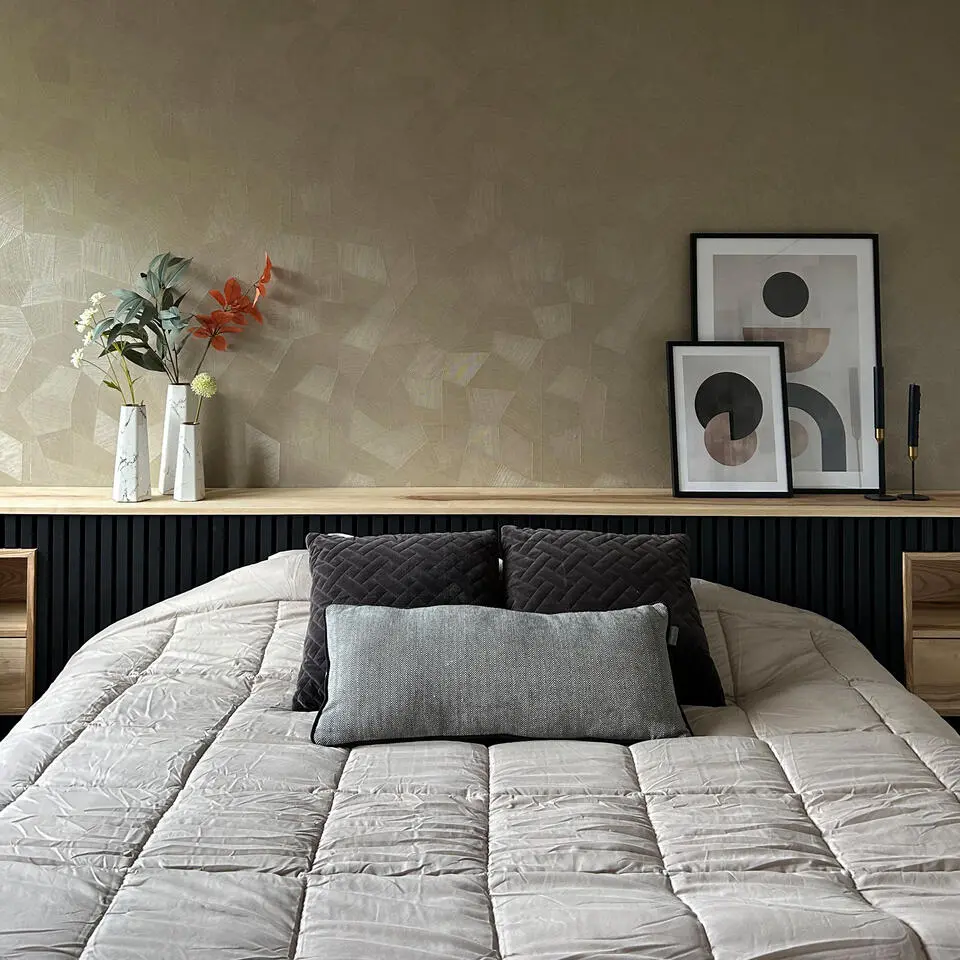 QUVIO Zeshoekige vaas, keramiek - Wit met goud marble look - M
