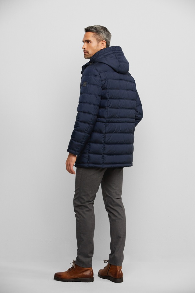 bugatti Steppjacke mit Kapuze aus besonders leichtem Material