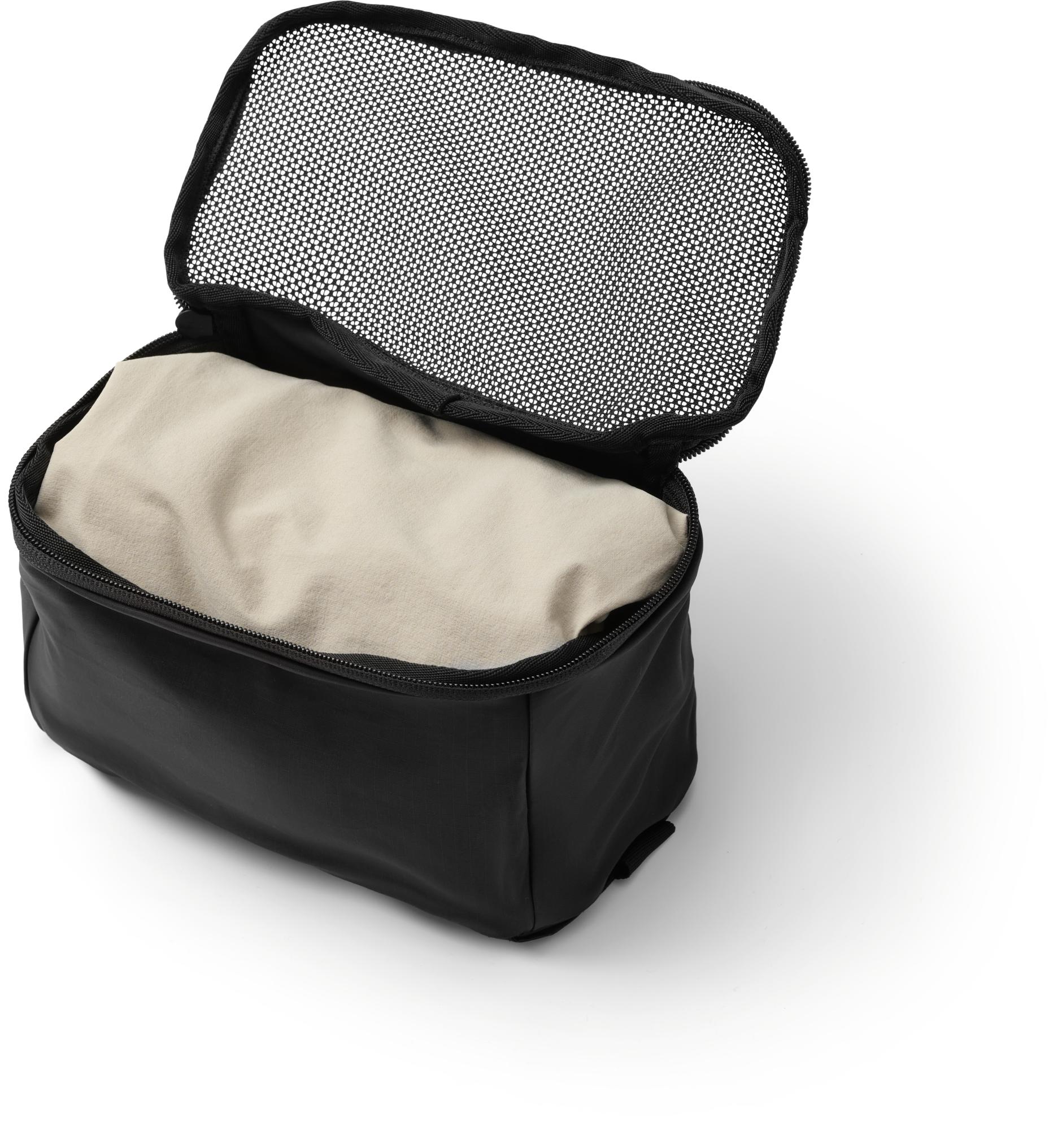 Db Essential Packing Cube S Black Out