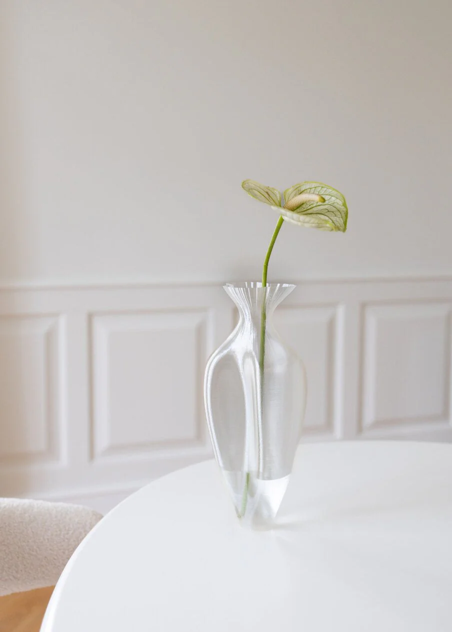 BLOOM OBJECTS  Tempus vase, ivory - H30 cm.