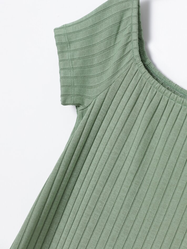 Vestido curto com ombros à mostra - Verde escuro