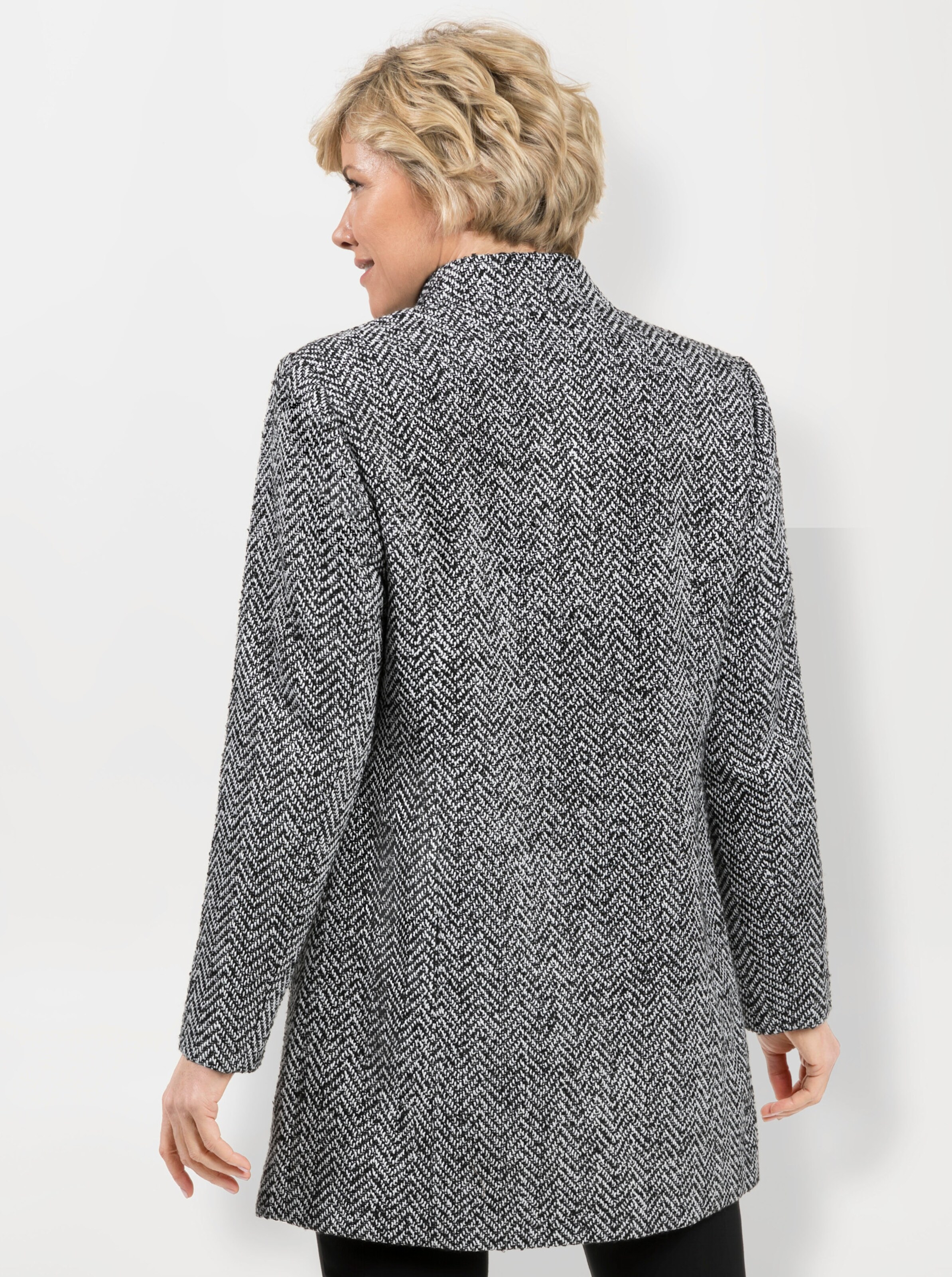 Longjacke in schwarz-meliert