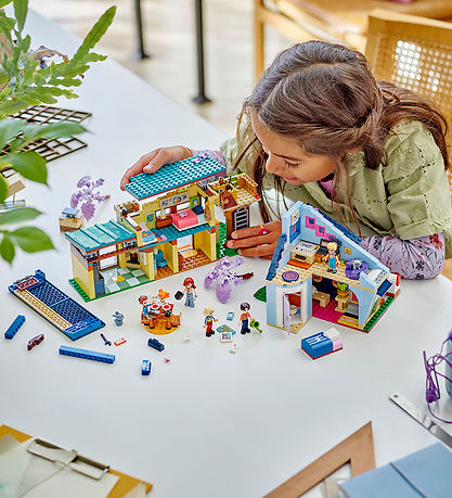 LEGO® Friends - Ollys und Paisleys Familien Haus 42620 - 1126 Te
