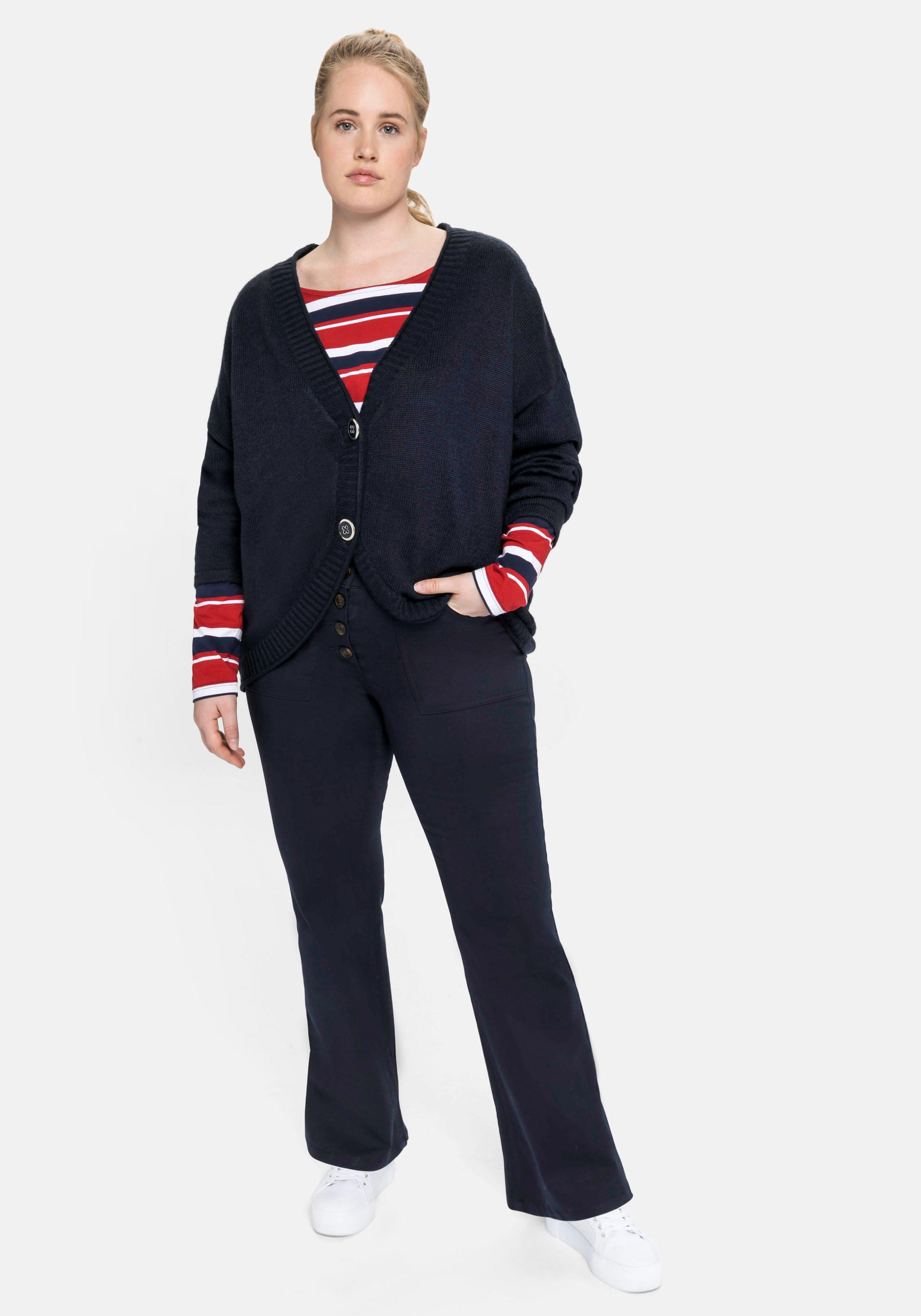 Bootcut-Hose mit markanter Knopfleiste