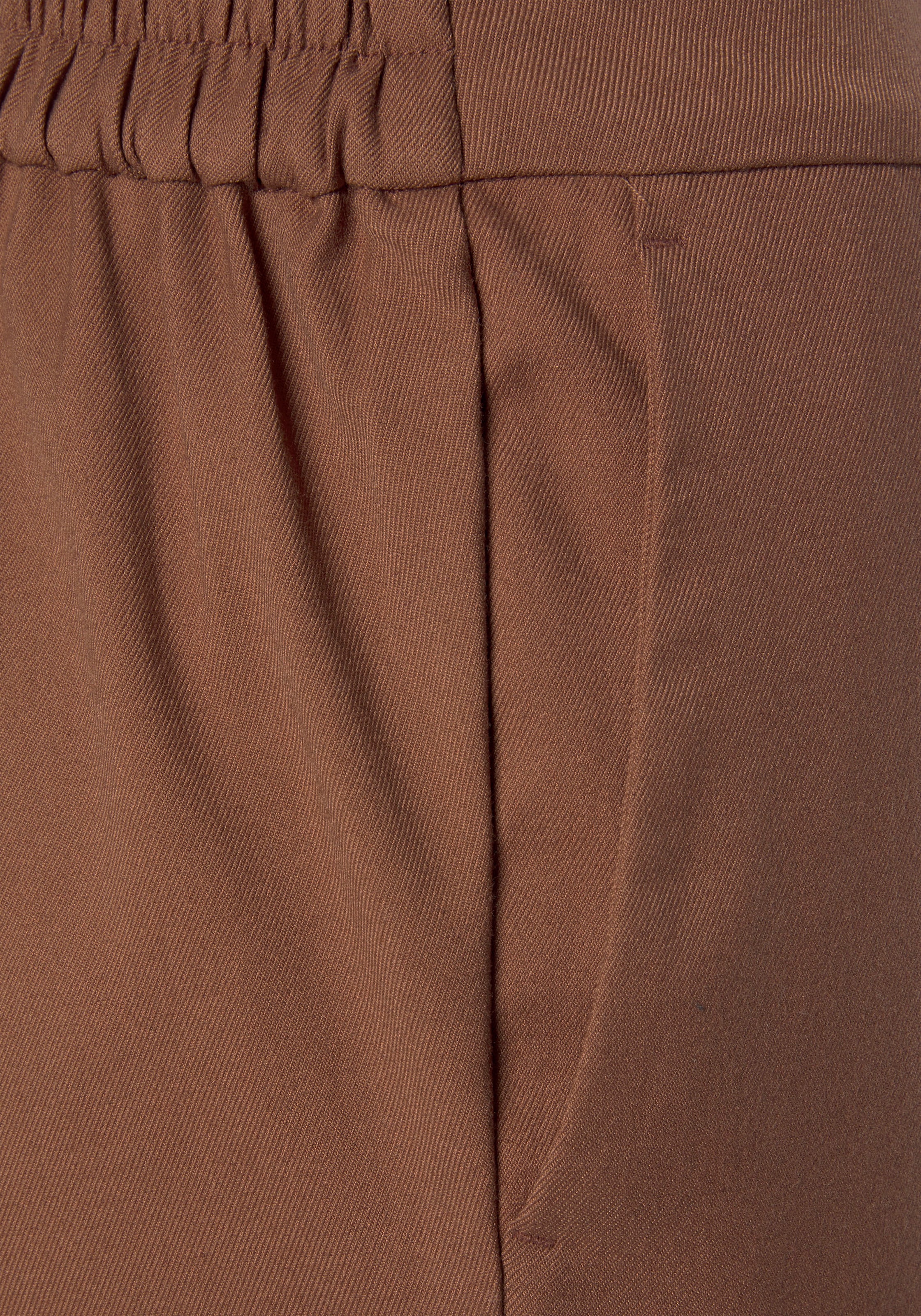 LASCANA Bügelfaltenhose  mit gekrempeltem Hosensaum