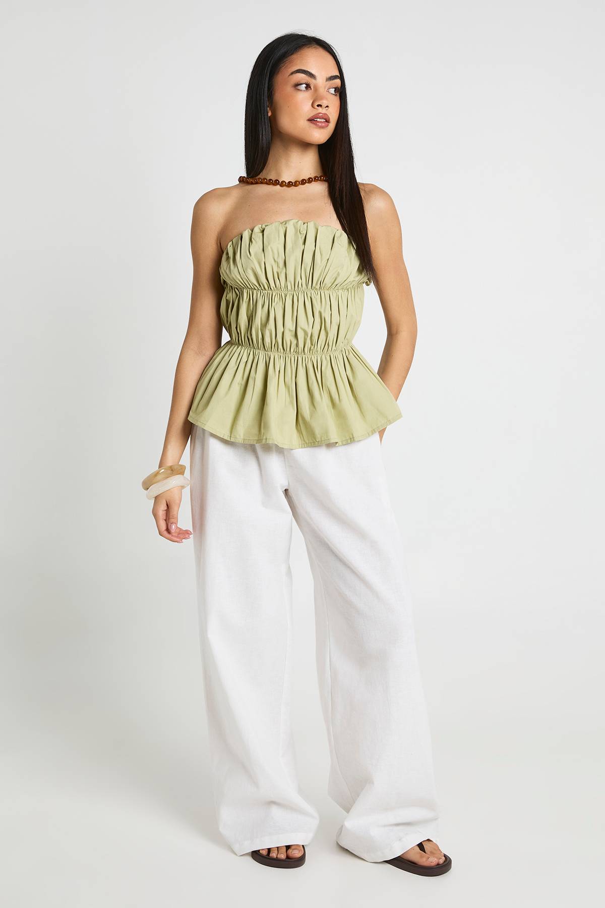 boohoo Haut Bandeau Froncé En Popeline