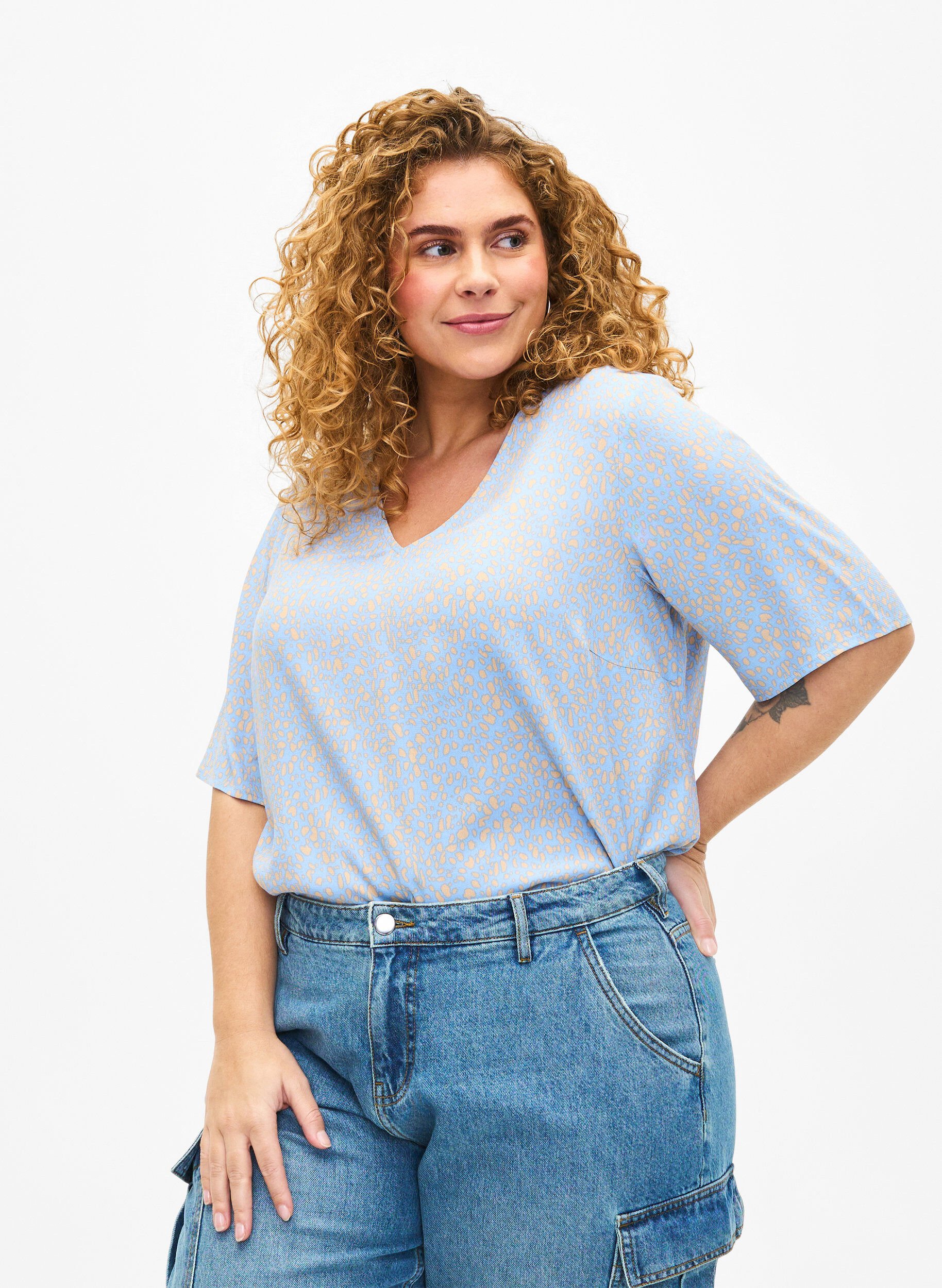 V-hals bluse i viskose med print