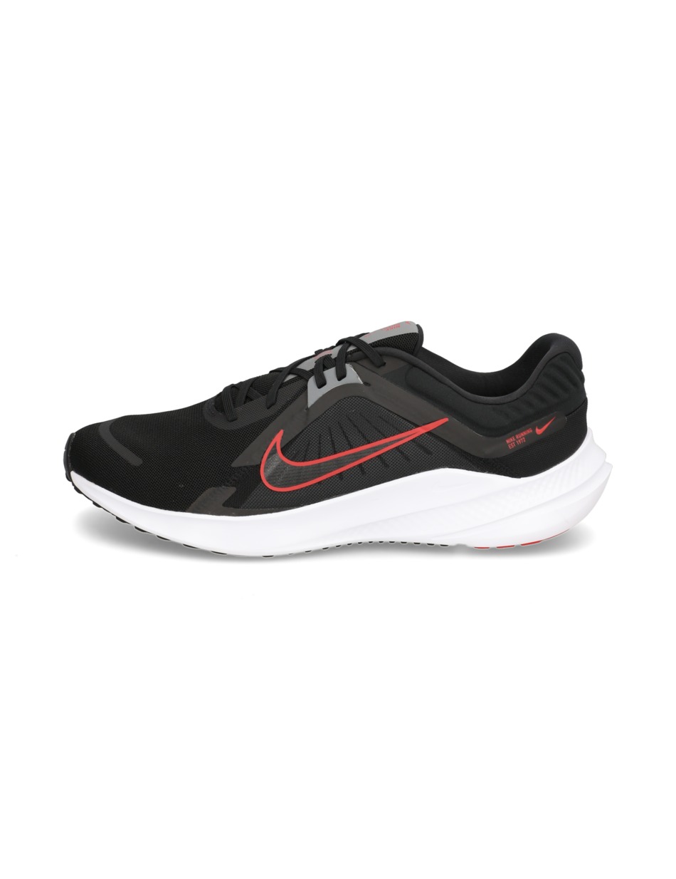 Nike Quest 5