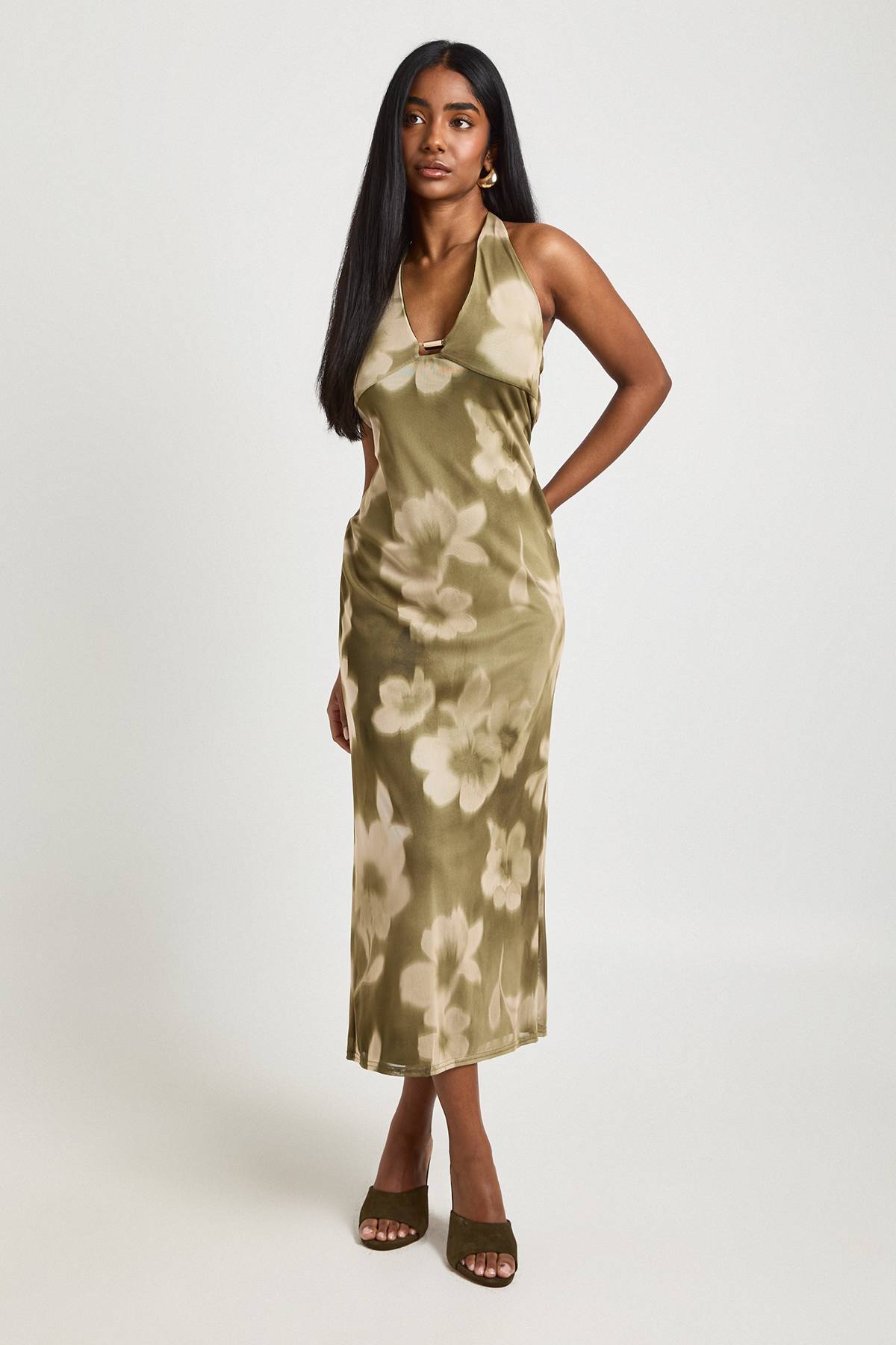 boohoo Robe Mi-longue À Décolleté Plongeant En Mesh Imprimé Floral Avec Perles