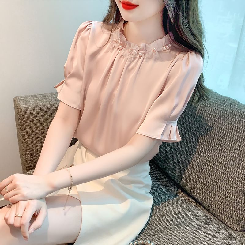 Dragan Pulse - Blouse met pofmouwen en hoge hals, imitatieparels en ruches