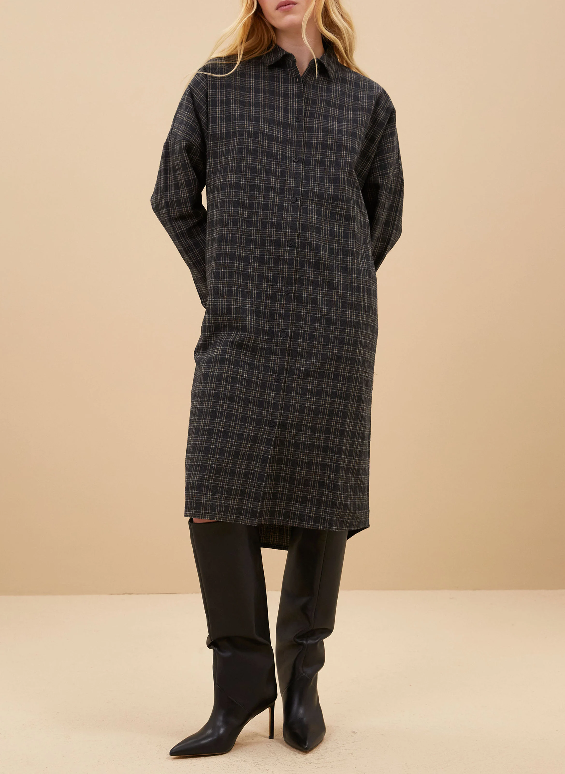 Robe midi col chemise à carreaux | Gris
