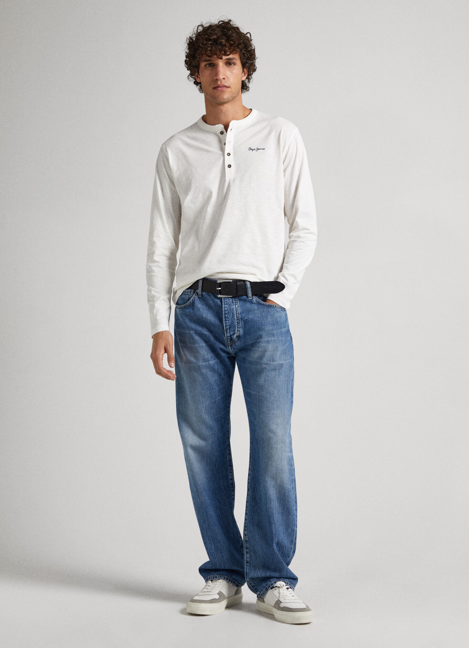 Camiseta com gola padeiro - Off White
