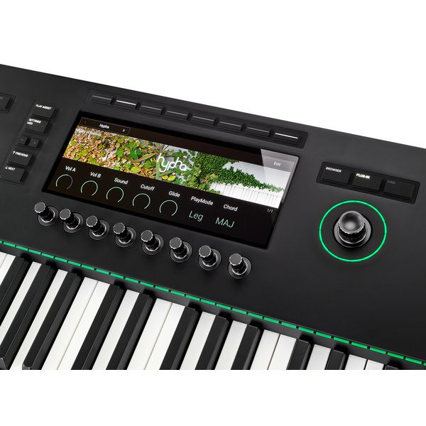 Native Instruments Kontrol S88 MK3 Komplete 15