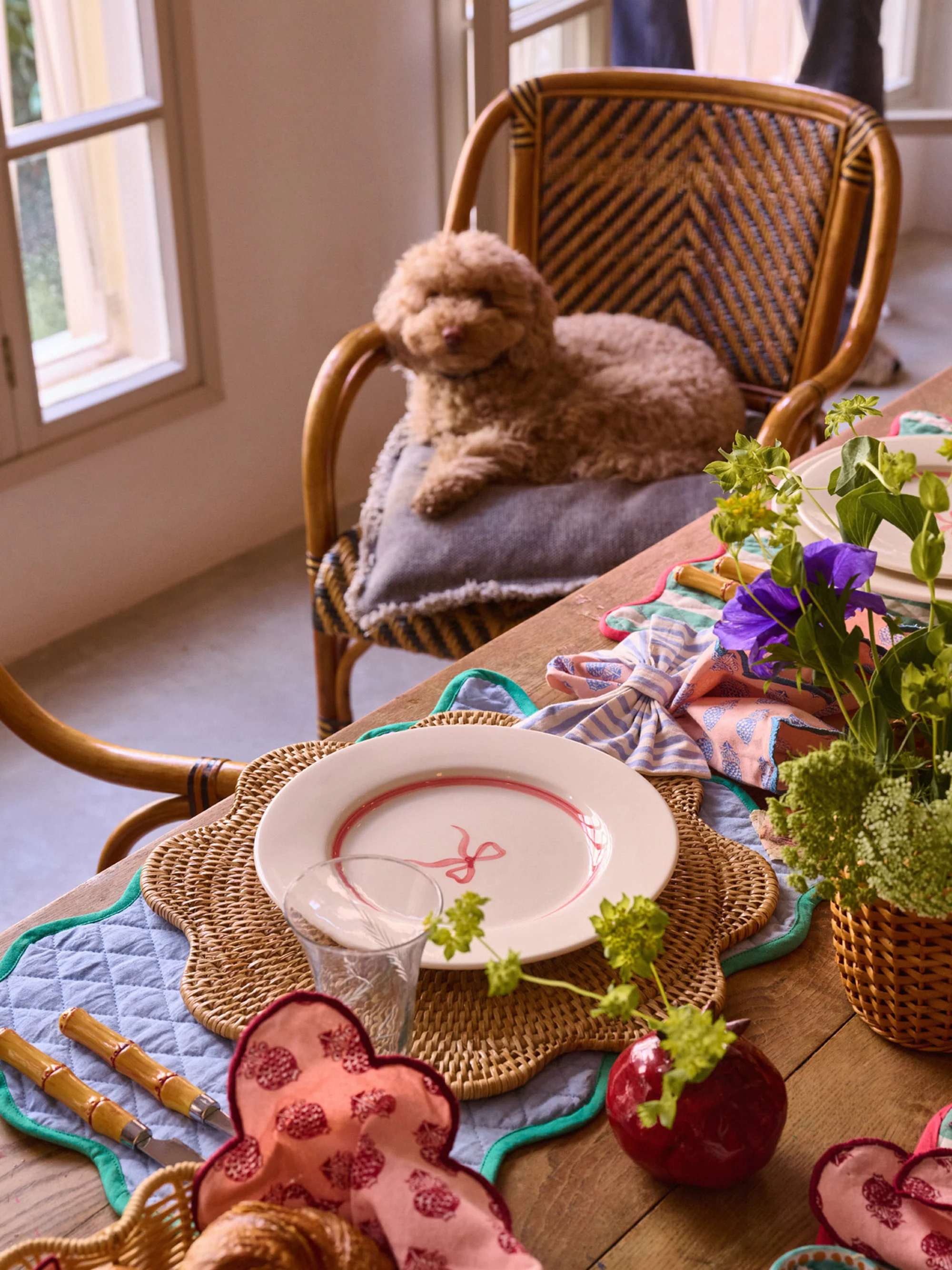 Handgemaakte placemat Scallop van rotan