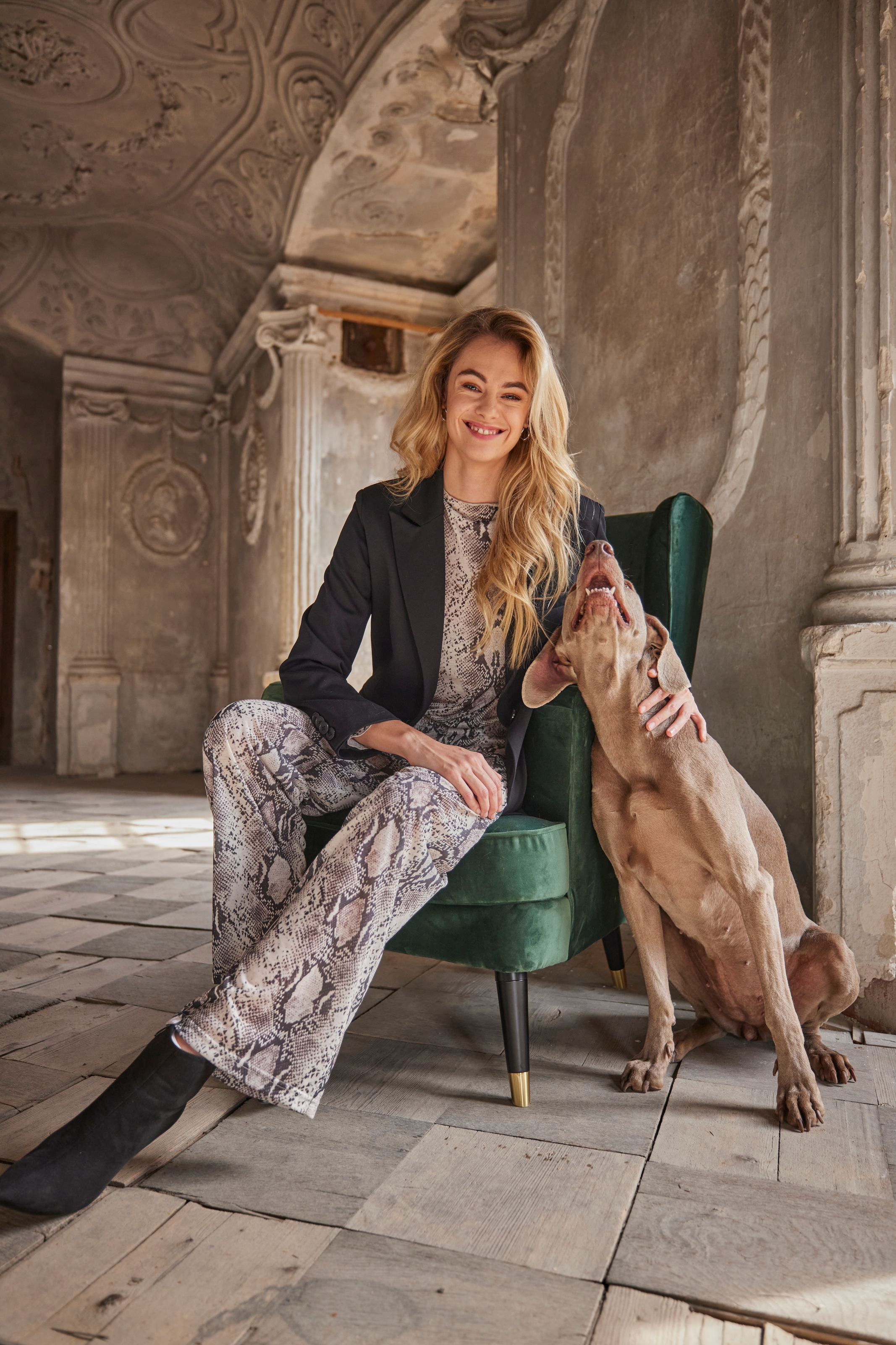Aniston CASUAL Schlupfhose  im farbharmonischen Schlangendruck - NEUE KOLLEKTION