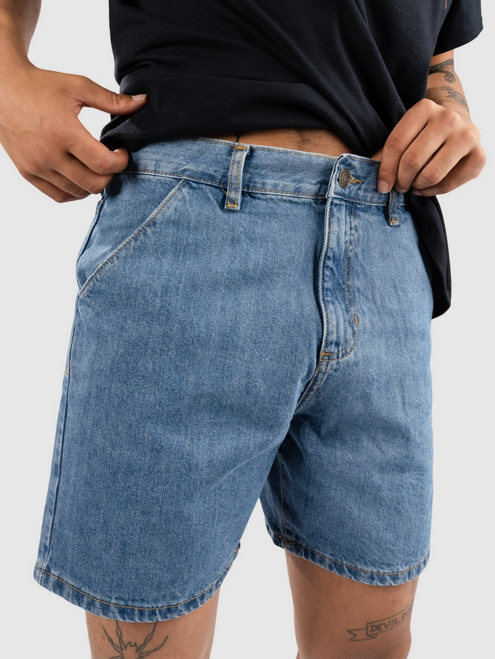 Urban Classics Denim Bermuda Shorts light blue washed
