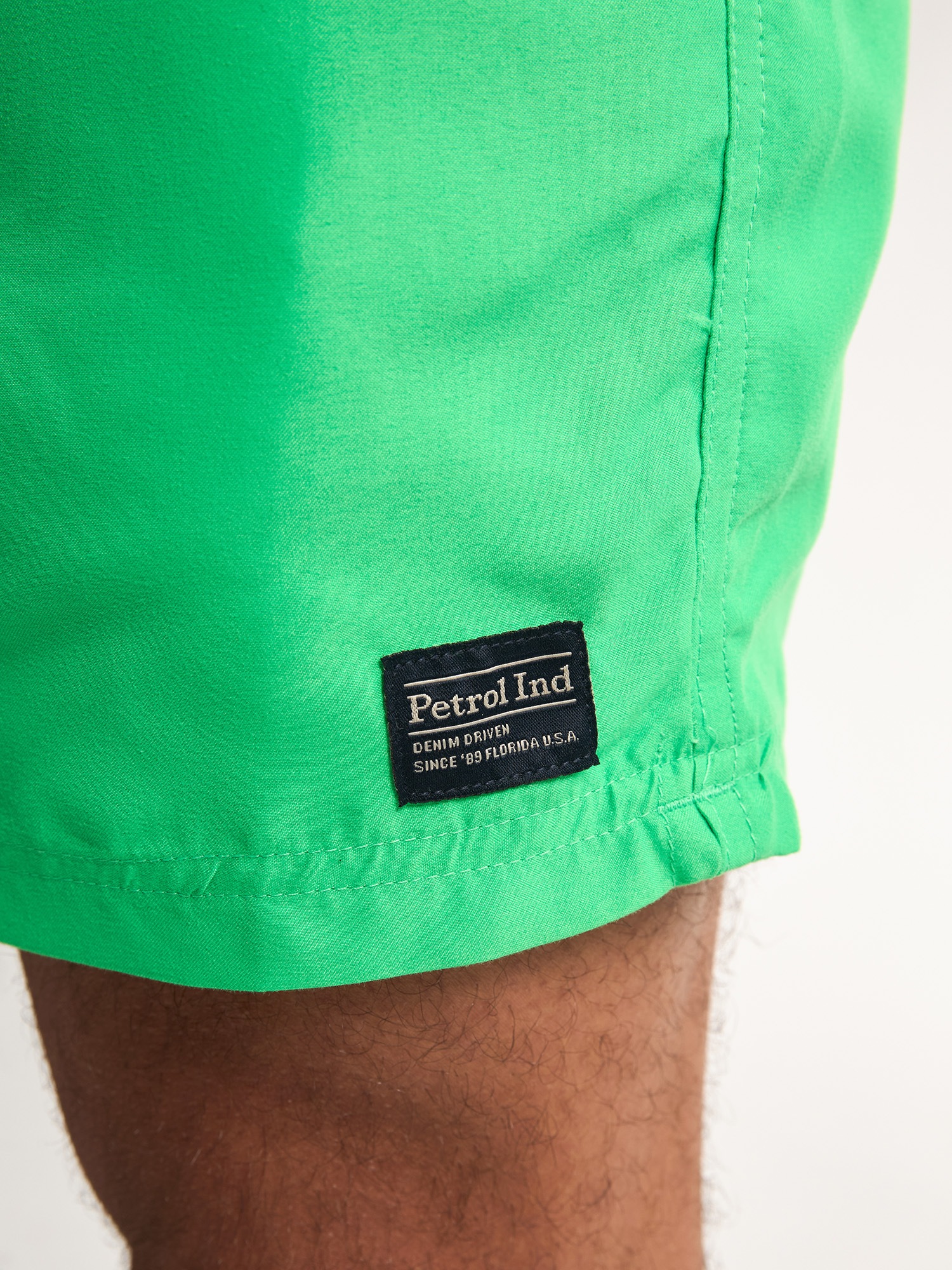 Petrol Industries Badehose , mit kontrastfarbenem Kordelzug