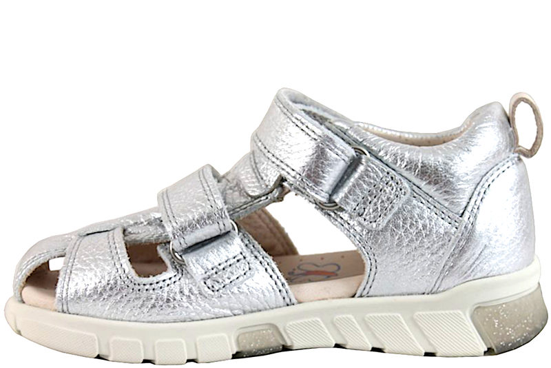 ECCO MINI STRIDE SANDAL I METALLIC SØLVFARVET GLAT SKIND