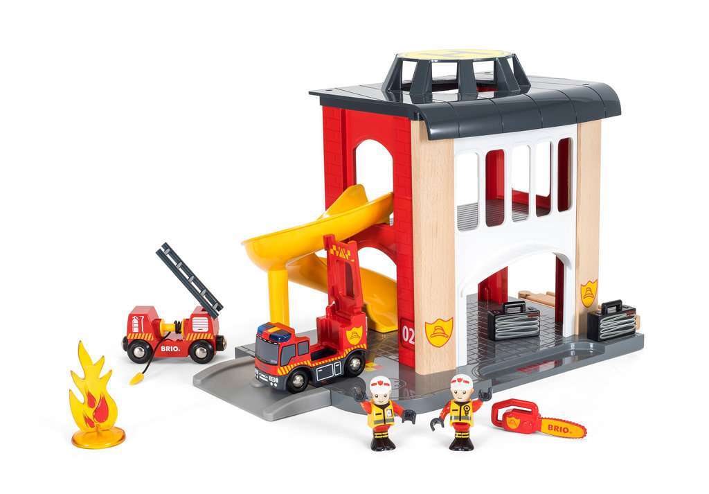 BRIO Spiel Große Feuerwehr-Station mit Einsatzfahrzeug