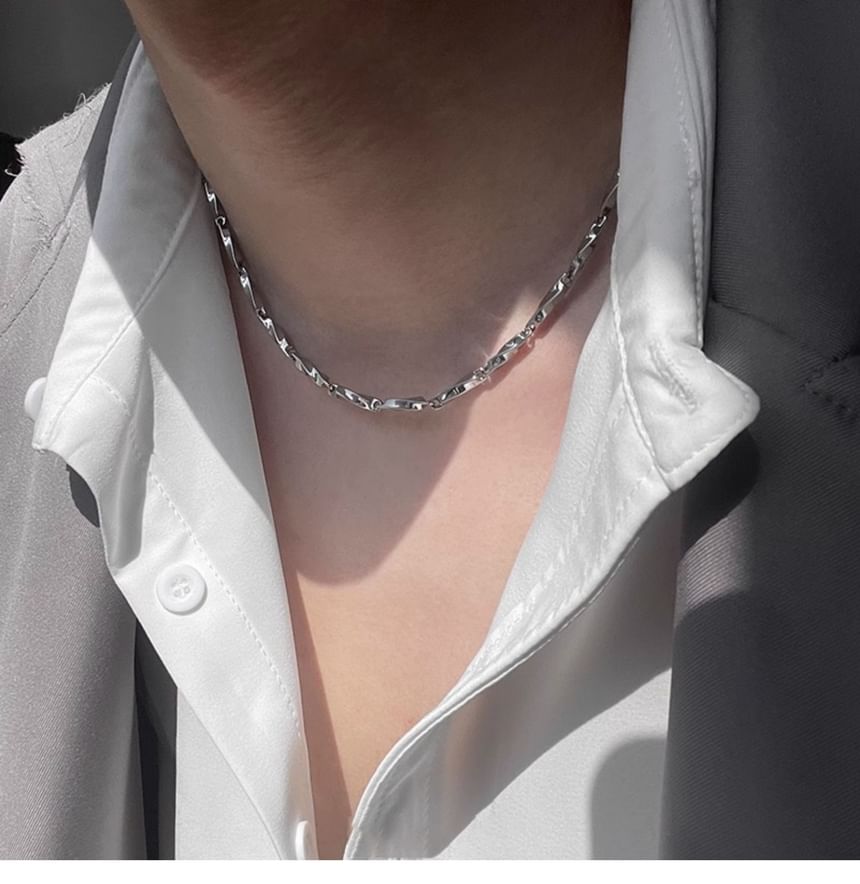 Soosina - Gedraaide roestvrijstalen armband / choker (verschillende ontwerpen)