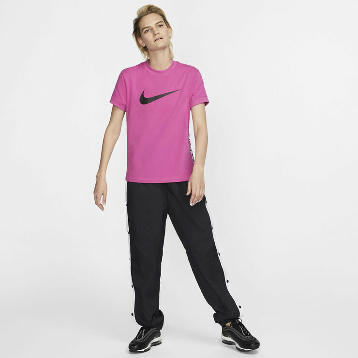 Nike Sportswear T Shirt Pink