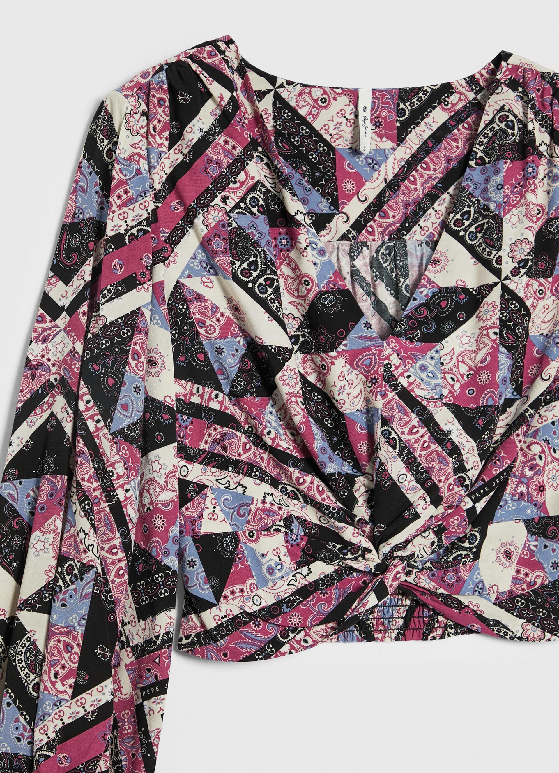 Top cropped com estampa paisley - multicolorido