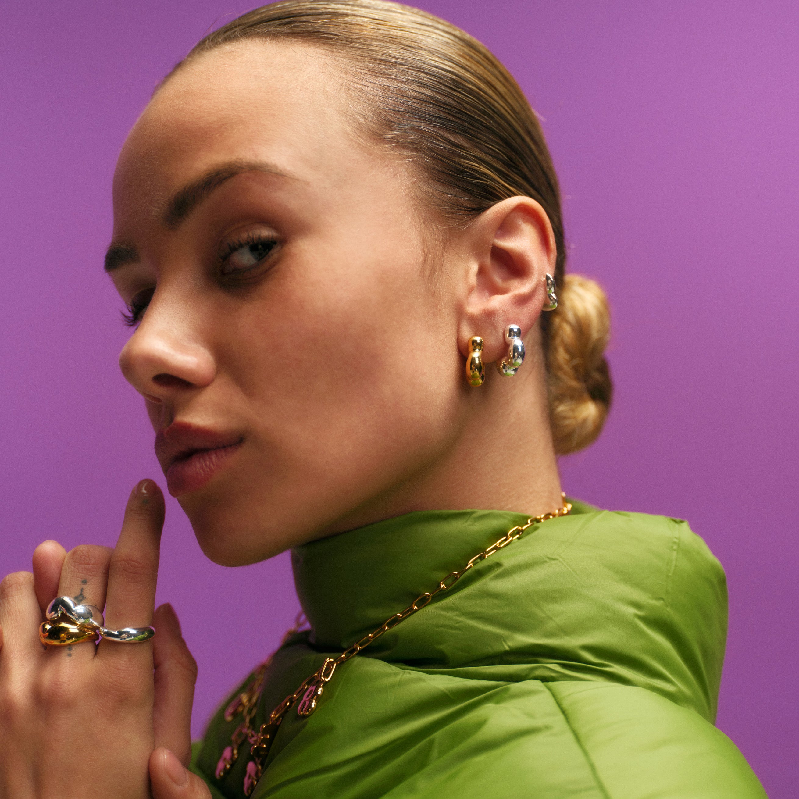Camille Brinch  Cloudy Puffer hoops - forgyldt
