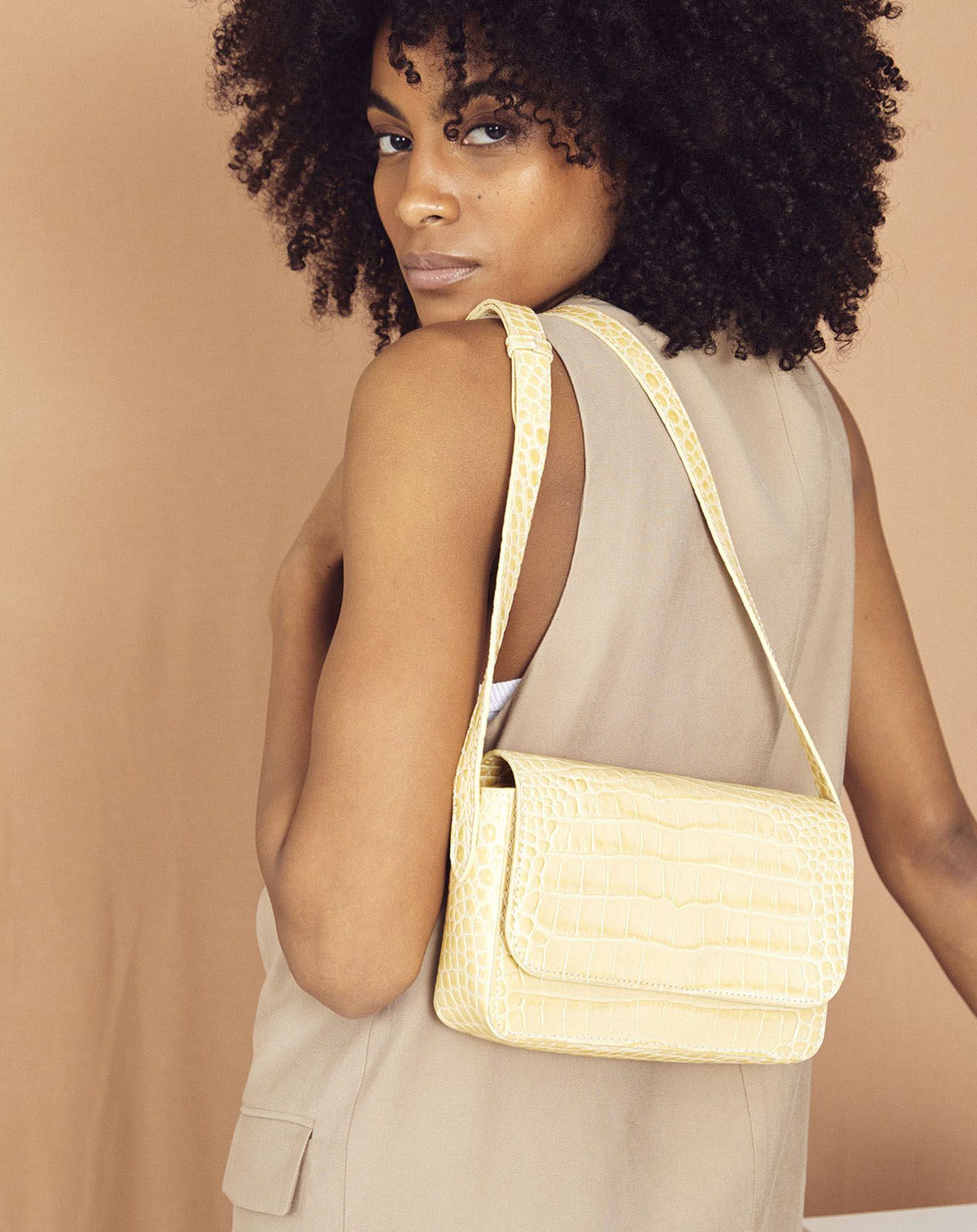 Mellow Yellow Sac besace en Cuir Arsene jaune - 21x13x5 cm