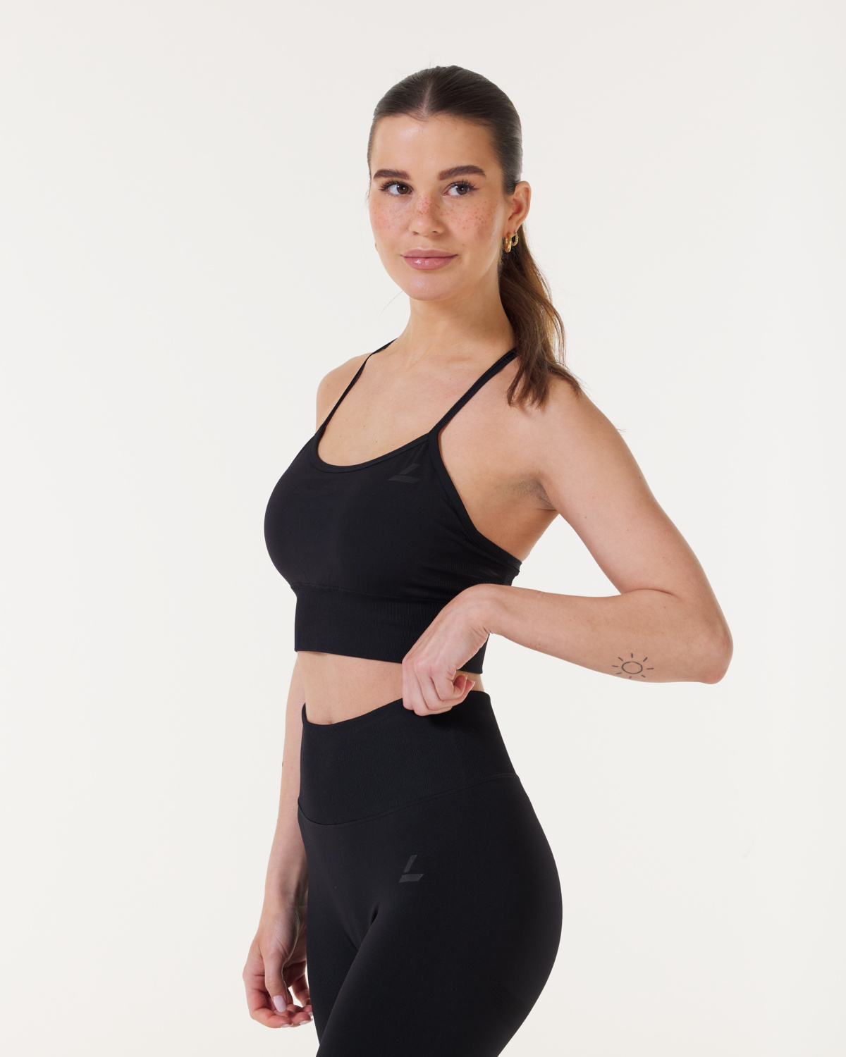 LEVITY Ignite Seamless Crop Top Black