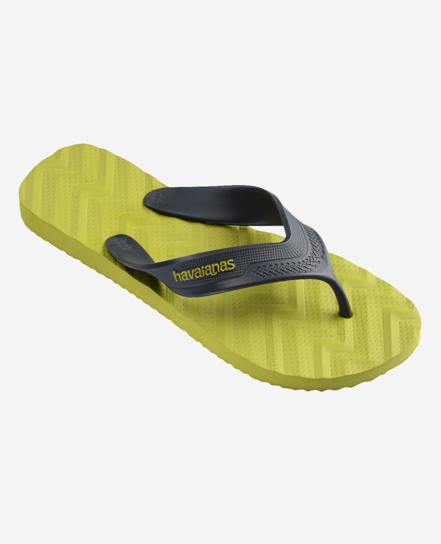 Havaianas Track Waves