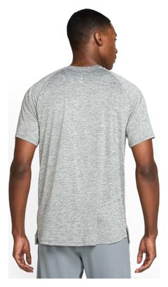 Maillot manches courtes Nike Stride Gris Homme