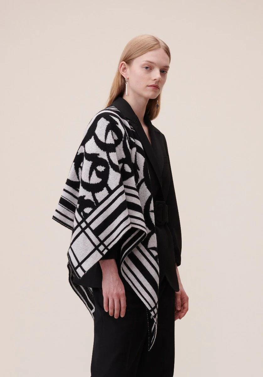Lala Berlin  Triangle Monogram Goober Seasonal print tørklæde - Nero Alabastro