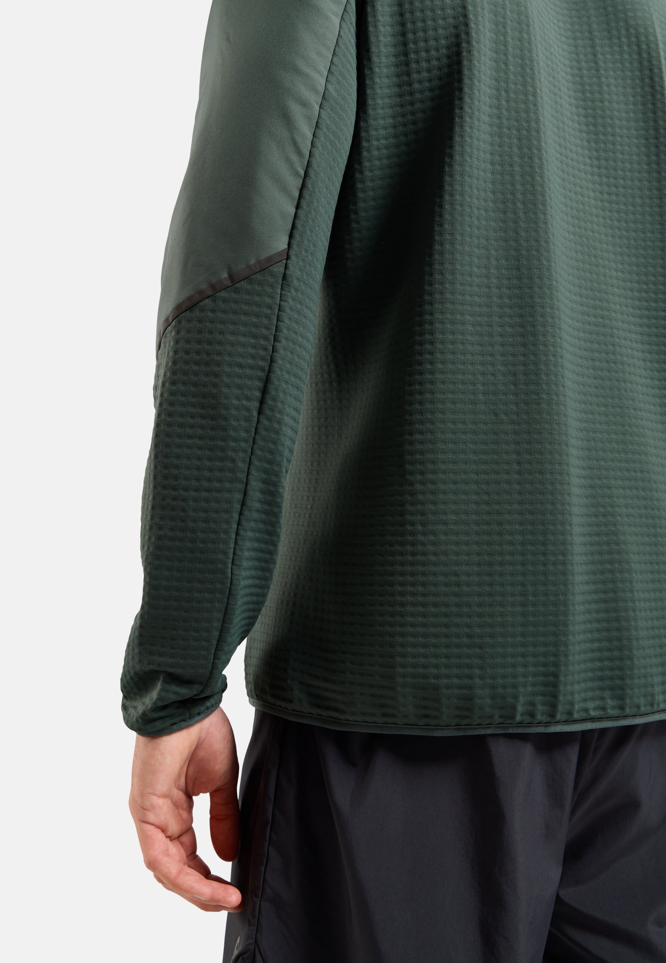 Essentials Insulator Hybrid-Laufjacke in urban chic