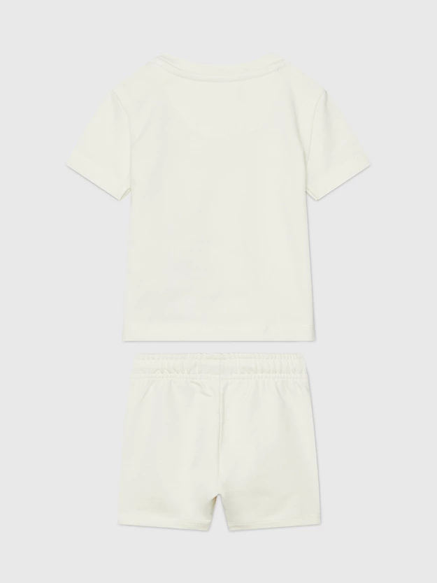 Conjunto de camiseta e shorts para bebê