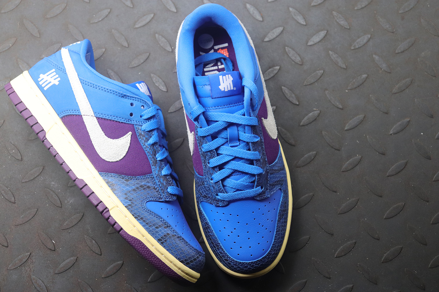 Nike Dunk Low Undefeated 5 On It Dunk vs. AF1