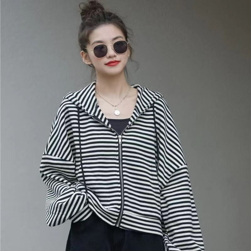 Enpheriado - Gestreepte hoodie met rits en capuchon