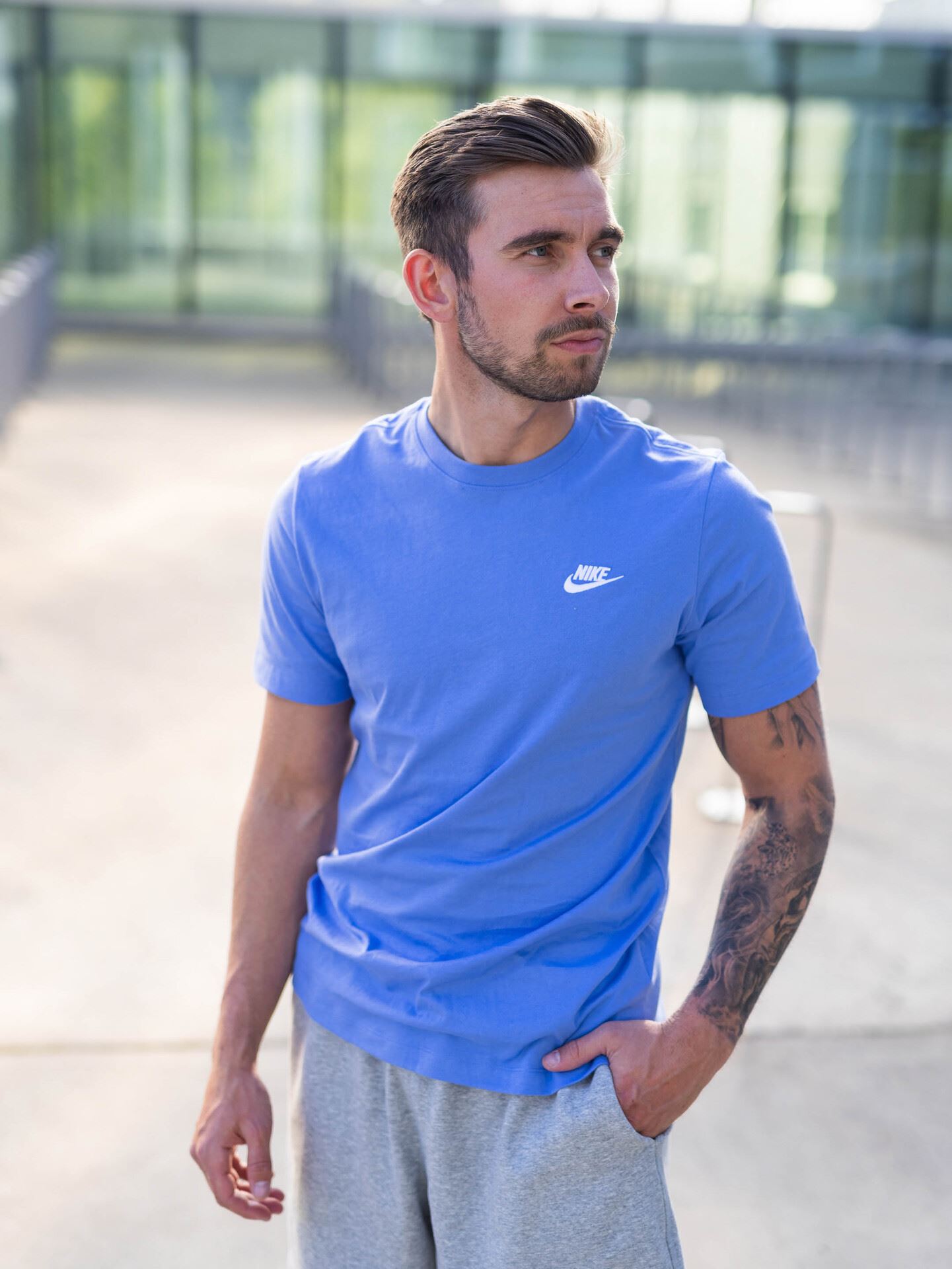 Club Tee