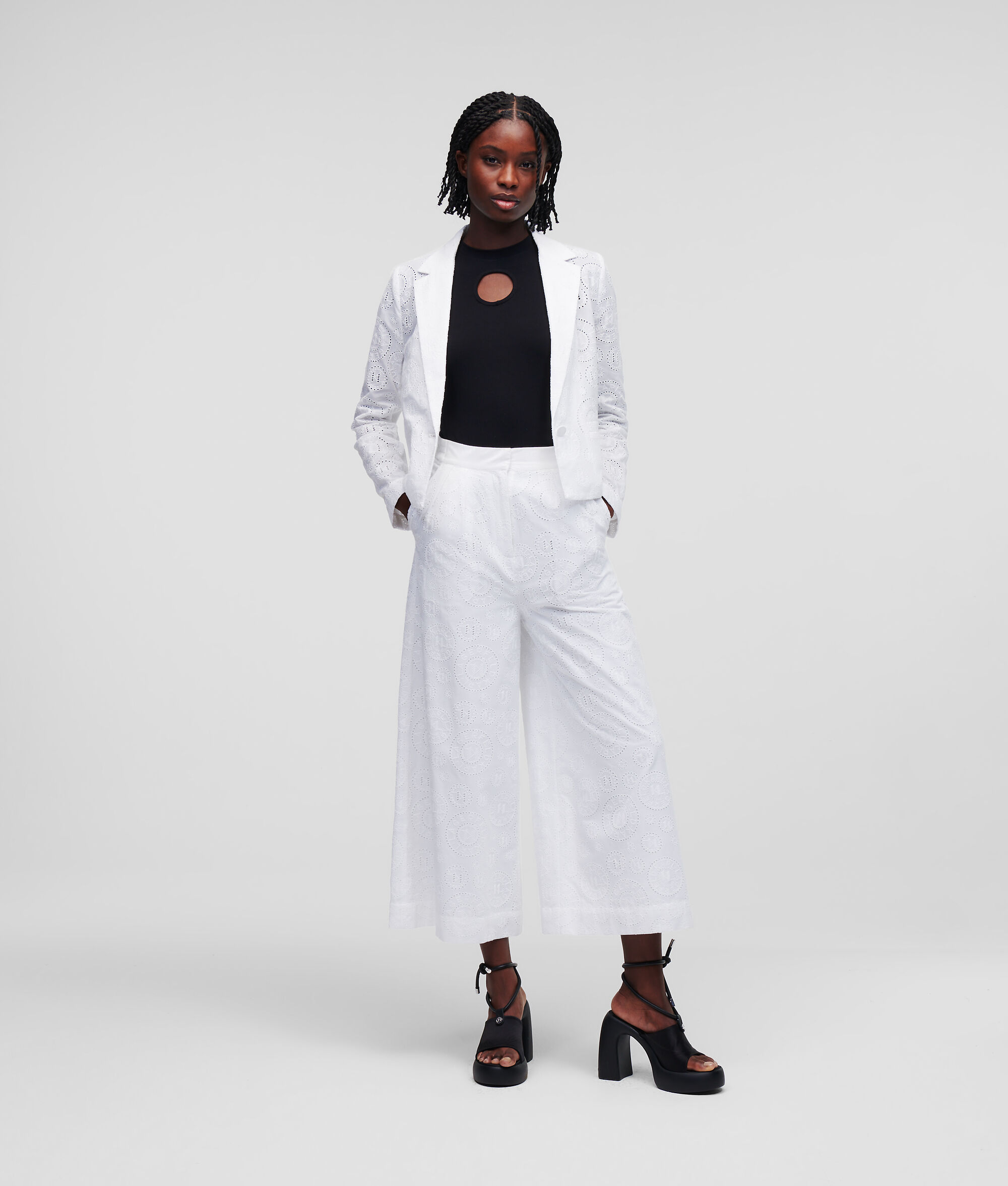 JUPE-CULOTTE À BRODERIE ANGLAISE