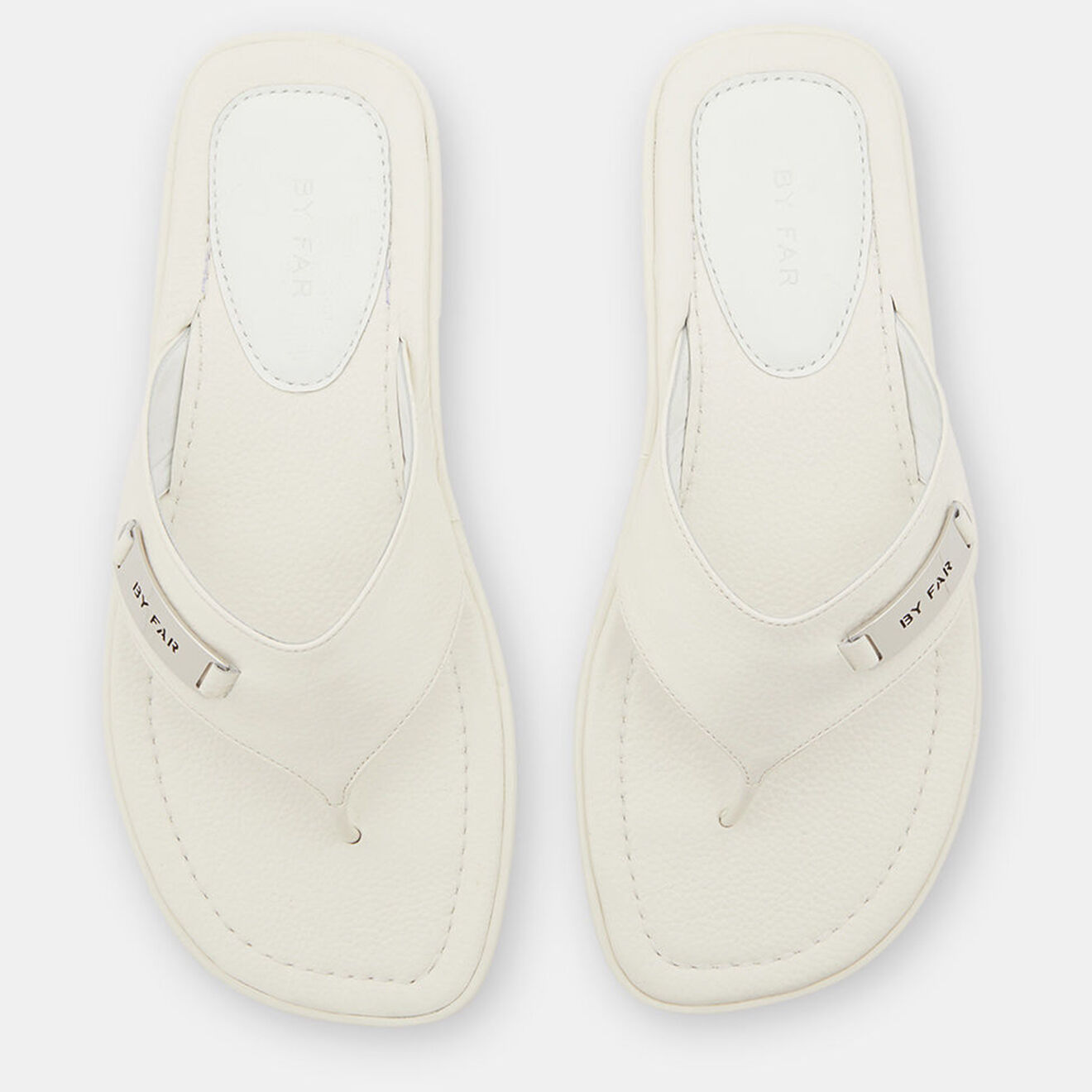 By Far Tongs en Cuir blanches