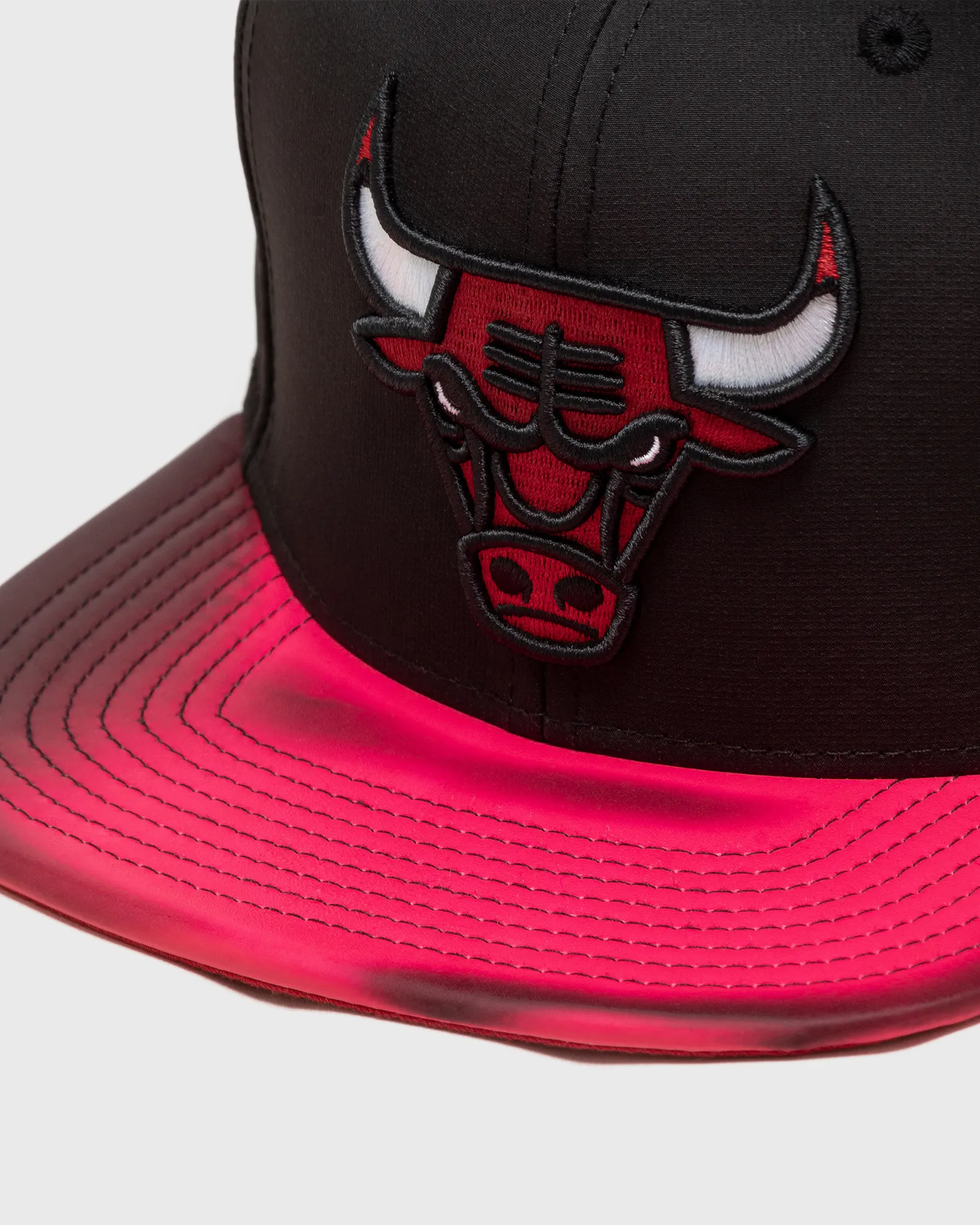 Mitchell & Ness NBA HEAT UP SNAPBACK CHICAGO BULLS